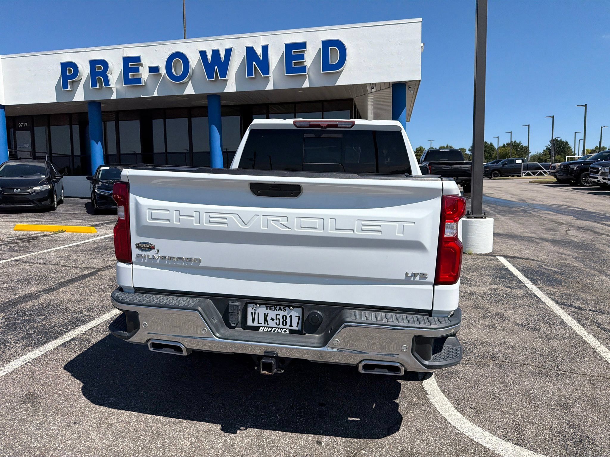 Used 2022 Chevrolet Silverado 1500 LTZ AWD/4WD image 5