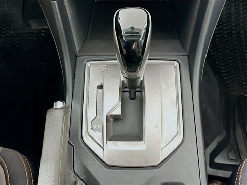 Used 2019 Subaru Crosstrek 2.0i Premium w/ Moonroof Package image 23