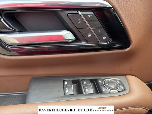 Used 2025 Chevrolet Suburban High Country w/ Sun And Tow Package image 10