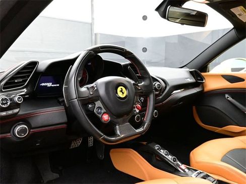 Used 2017 Ferrari 488 Spider image 4