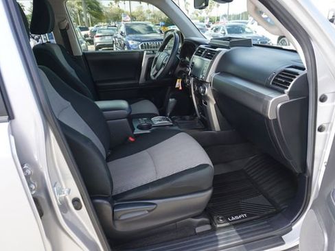 Used 2020 Toyota 4Runner SR5 image 3