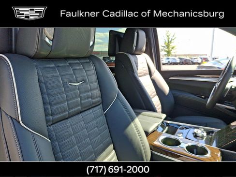 New 2025 Cadillac Escalade ESV Sport Platinum w/ LPO, ONYX Package AWD/4WD image 12