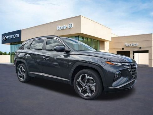 Certified 2023 Hyundai Tucson SEL w/ Convenience Package AWD/4WD image 2