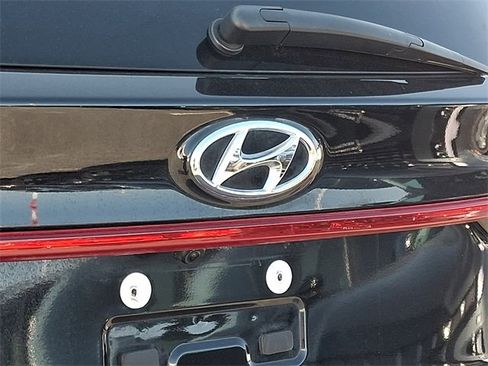 Used 2023 Hyundai Santa Fe SEL image 30