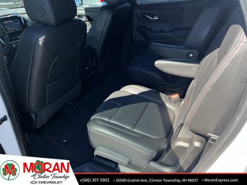Certified 2023 Chevrolet Traverse RS w/ LPO, Floor Liner Package AWD/4WD image 13