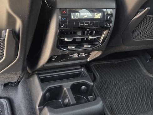 Used 2021 Jeep Grand Cherokee L Limited RWD image 41