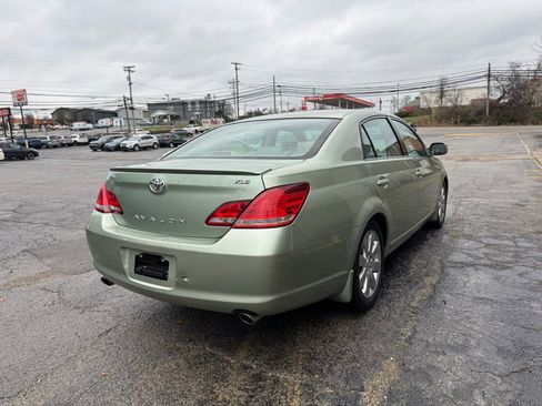 Used 2006 Toyota Avalon XLS image 5