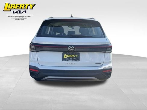Used 2025 Volkswagen Taos S AWD/4WD image 6