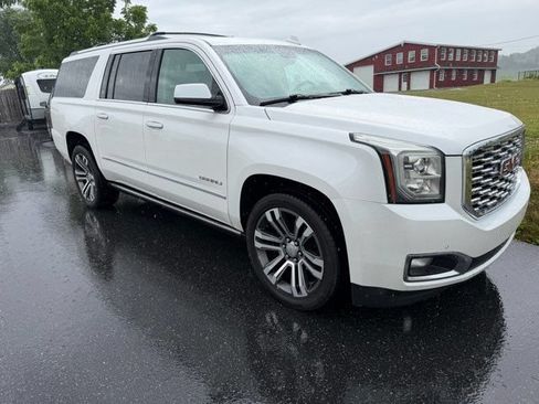 Used 2018 GMC Yukon XL Denali w/ Denali Ultimate Package AWD/4WD image 6