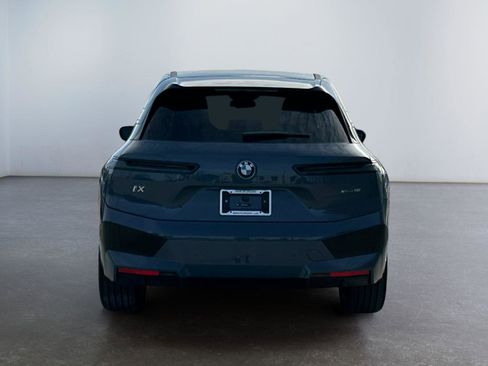 Used 2025 BMW iX xDrive50 image 4