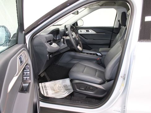 New 2026 Ford Explorer Active w/ Active Comfort Package image 21