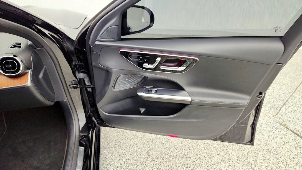 Used 2024 Mercedes-Benz C 300 4MATIC Sedan image 23