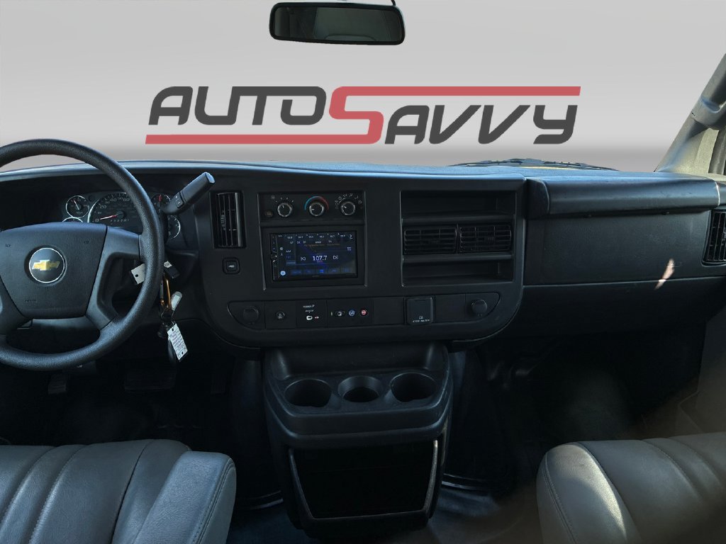 Used 2025 Chevrolet Express 3500 Extended w/ Driver Convenience Package RWD image 17