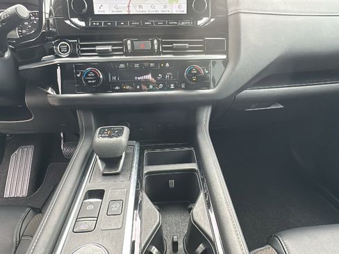 Certified 2023 Nissan Pathfinder SL image 19