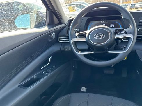 Certified 2026 Hyundai Elantra SE image 33