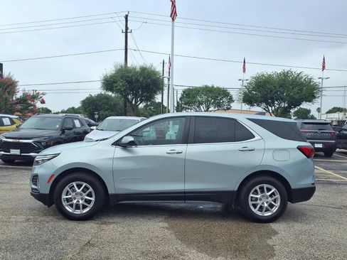 Used 2022 Chevrolet Equinox LT FWD image 24