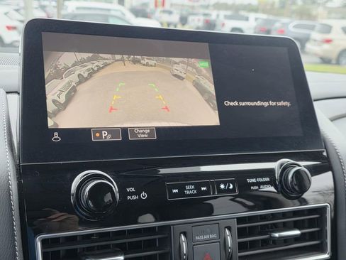 Used 2024 INFINITI QX80 Luxe image 22