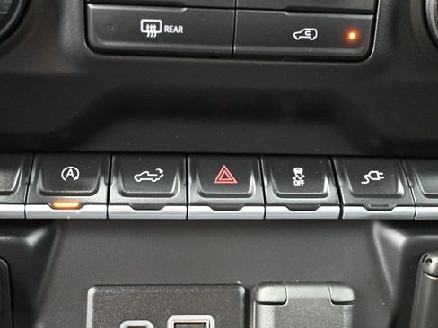 Used 2021 Chevrolet Silverado 1500 Custom image 28