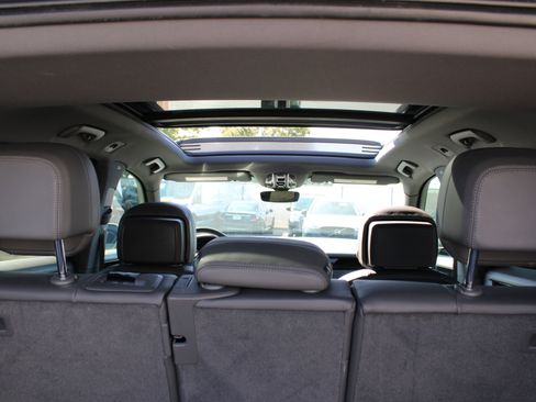 Used 2019 Porsche Cayenne image 57