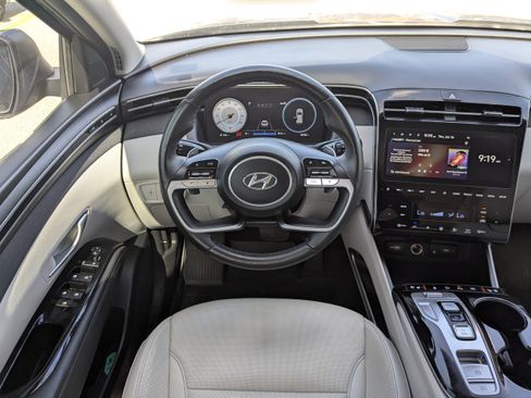 Used 2024 Hyundai Tucson Limited FWD image 19