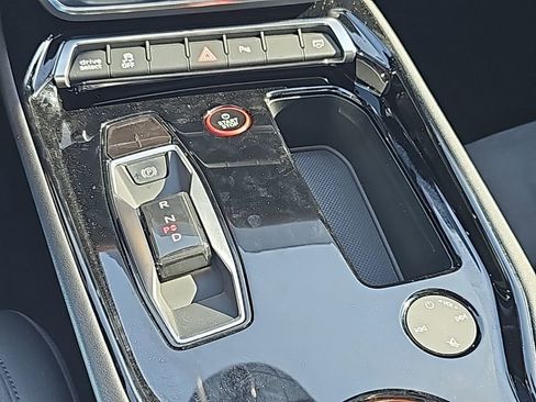 Used 2023 Audi e-tron GT Premium Plus image 7