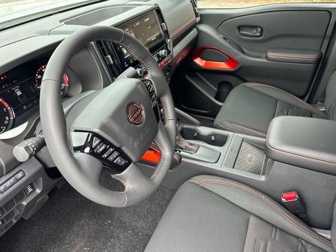 New 2026 Nissan Frontier Pro-X w/ Pro-X Convenience Package image 10