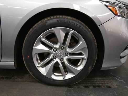 Used 2019 Honda Accord LX image 29