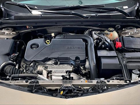 Used 2022 Chevrolet Malibu RS image 11