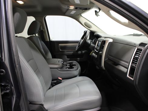 Used 2017 RAM 1500 Classic SLT image 20