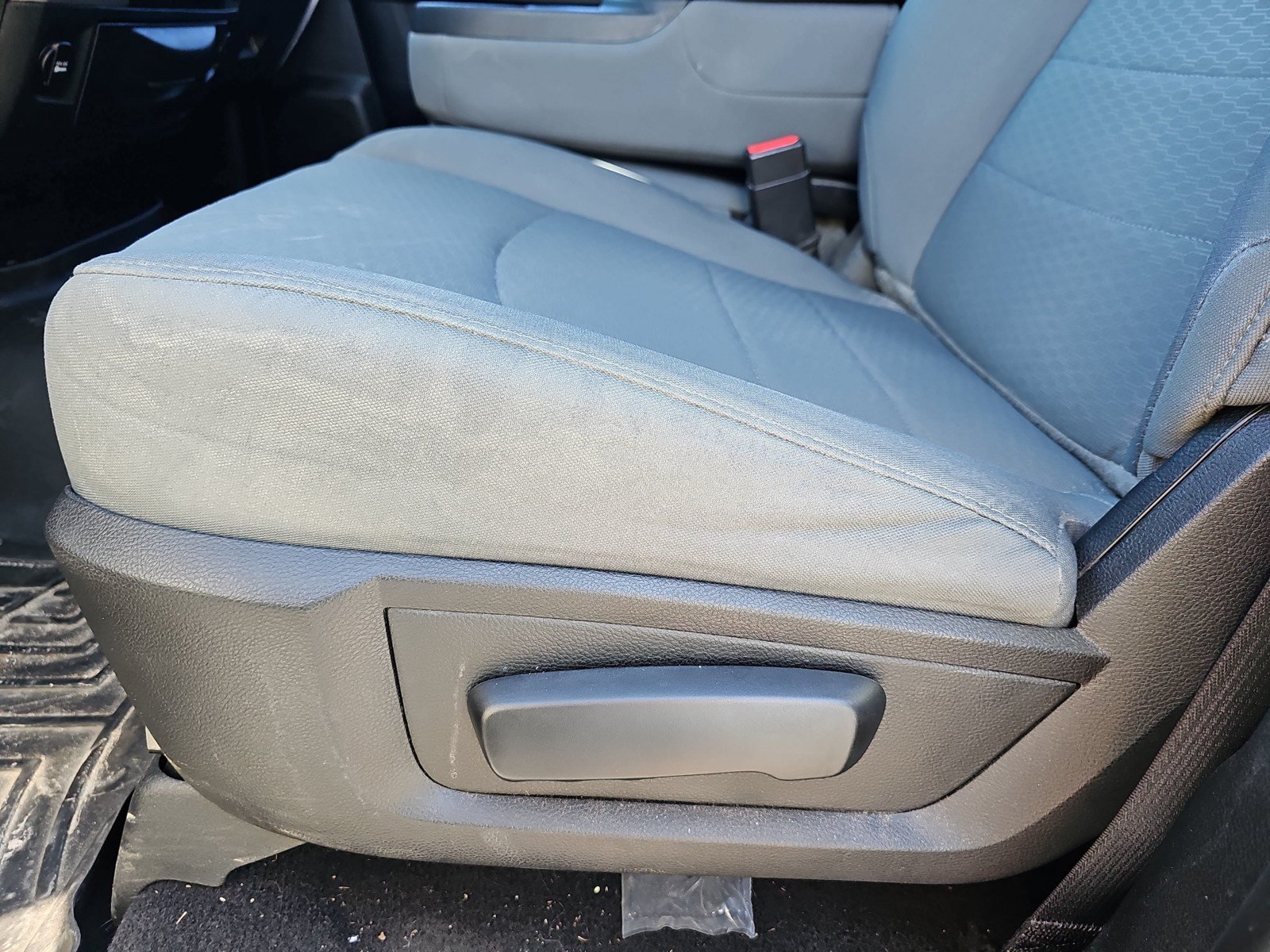 Used 2018 RAM 1500 Express w/ Express Value Package AWD/4WD image 16