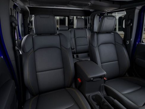 New 2026 Jeep Gladiator Sahara image 17