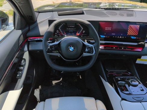 New 2027 BMW 530i RWD image 15