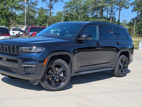 Used 2024 Jeep Grand Cherokee L Limited w/ Luxury Tech Group II AWD/4WD image 4