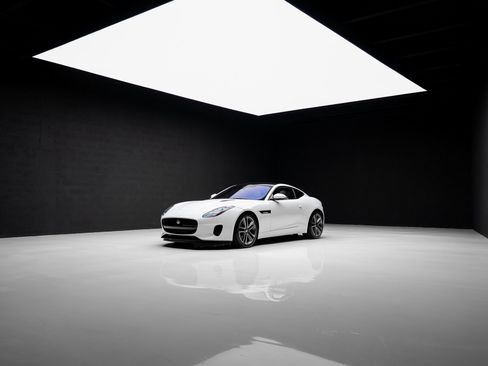 Used 2020 Jaguar F-TYPE Coupe image 74