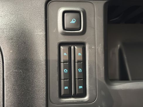 Used 2025 Ford Expedition Active AWD/4WD image 31