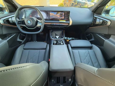 Used 2025 BMW X3 xDrive30i w/ Premium Package image 30