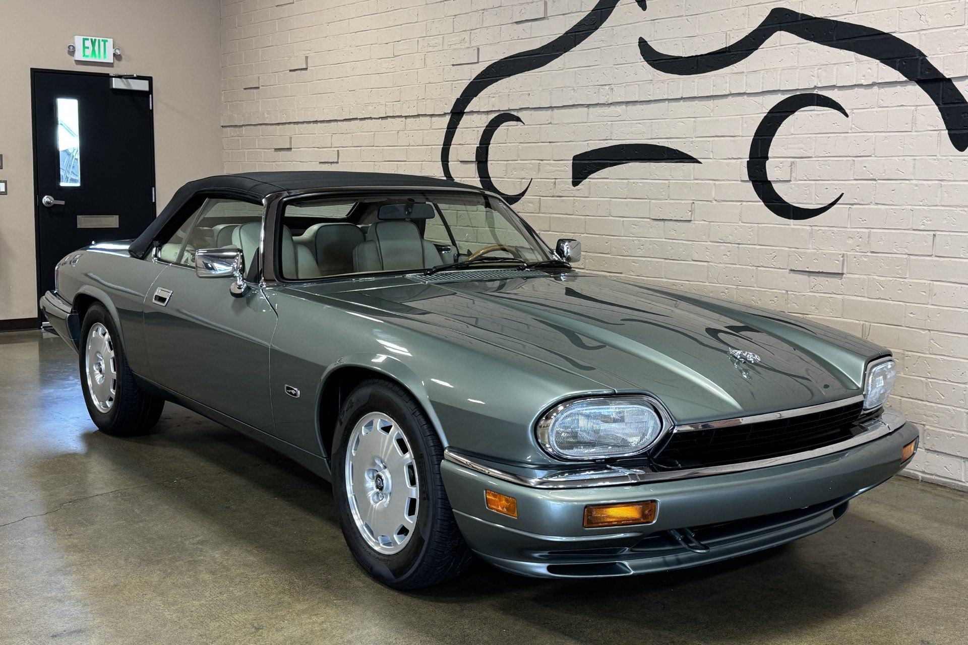Used 1996 Jaguar XJS 4.0 Convertible RWD image 16