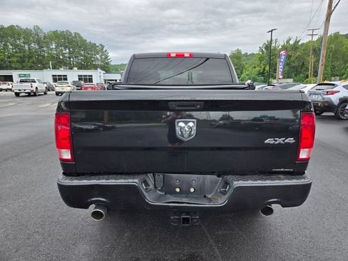 Used 2017 RAM 1500 Express AWD/4WD image 7