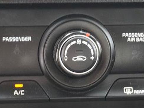 Used 2021 Kia Forte LXS FWD image 16