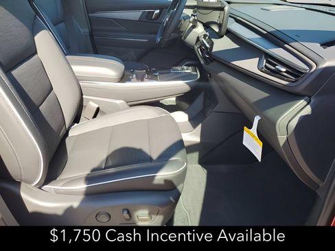 New 2026 Buick Enclave Sport Touring w/ Power Package FWD image 18
