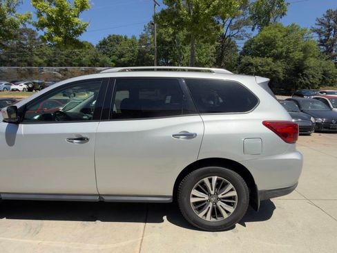 Used 2017 Nissan Pathfinder S AWD/4WD image 80