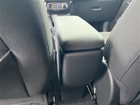 Used 2024 Chevrolet TrailBlazer LT w/ LT Cold Weather Package image 19