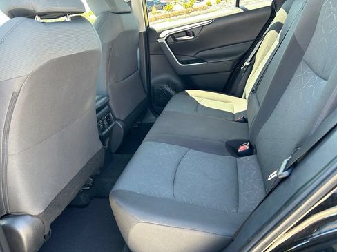 Used 2023 Toyota RAV4 XLE AWD/4WD image 26