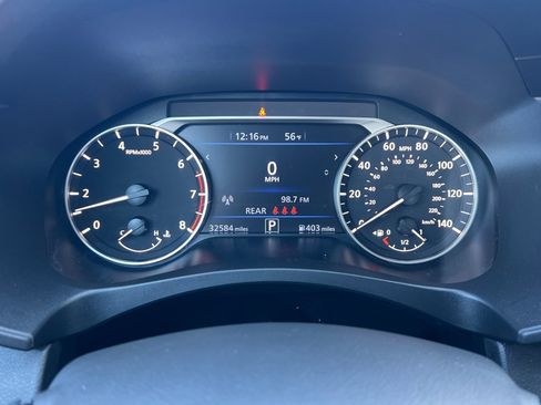 Used 2024 Nissan Altima 2.5 SV image 25