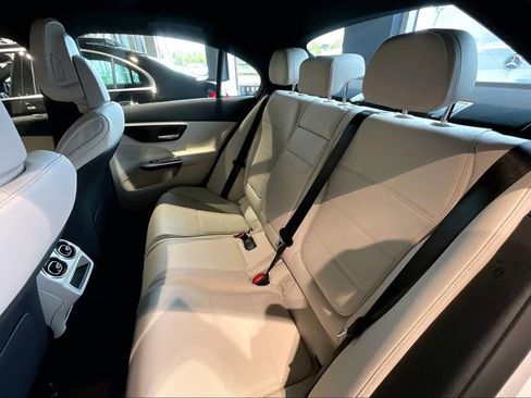 New 2026 Mercedes-Benz C 300 4MATIC Sedan image 8