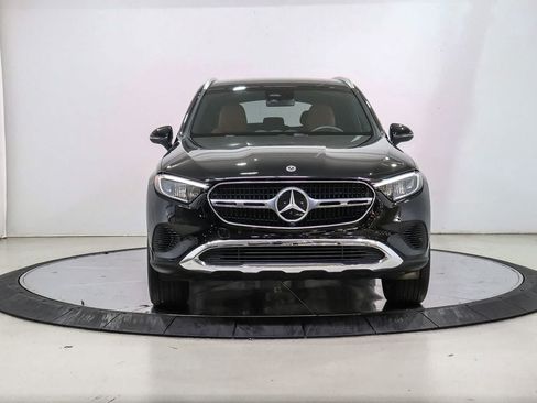 Used 2025 Mercedes-Benz GLC 350e 4MATIC image 6