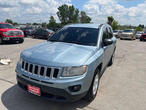 Used 2013 Jeep Compass Sport FWD image 1