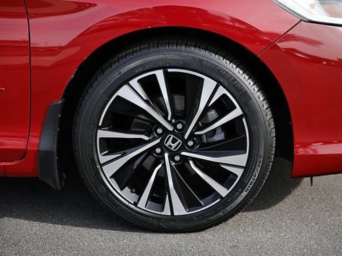 Used 2017 Honda Accord EX-L image 8