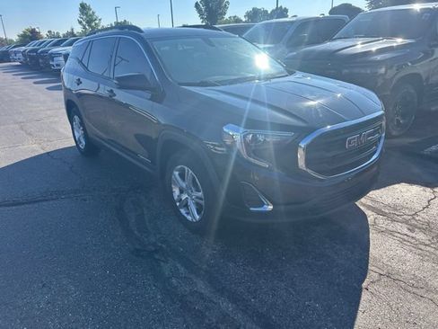 Used 2018 GMC Terrain SLE w/ Driver Convenience Package FWD image 5