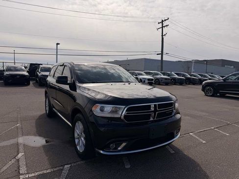 Used 2019 Dodge Durango SXT w/ 3rd Row Seating Group image 3
